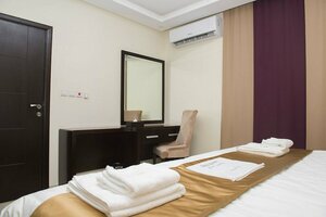 فندق الحرفيين (حي المروة, شارع حرا, JDMB3870) ، فندق