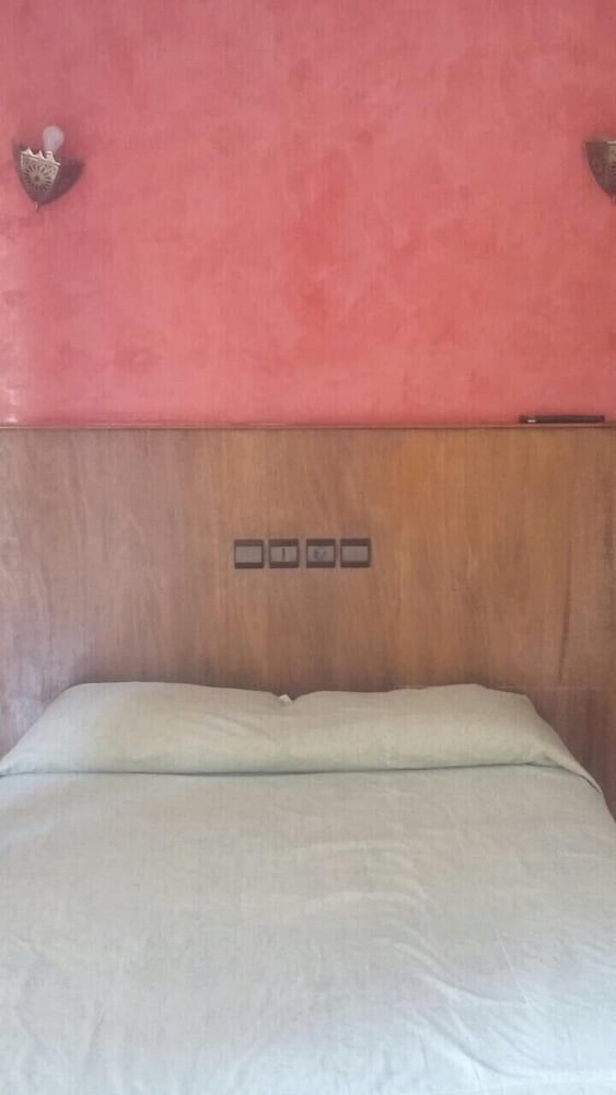 Фото Hôtel Farouk