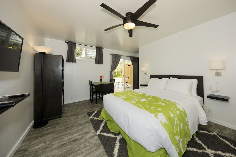 Фото Hale 'Ohu Bed & Breakfast