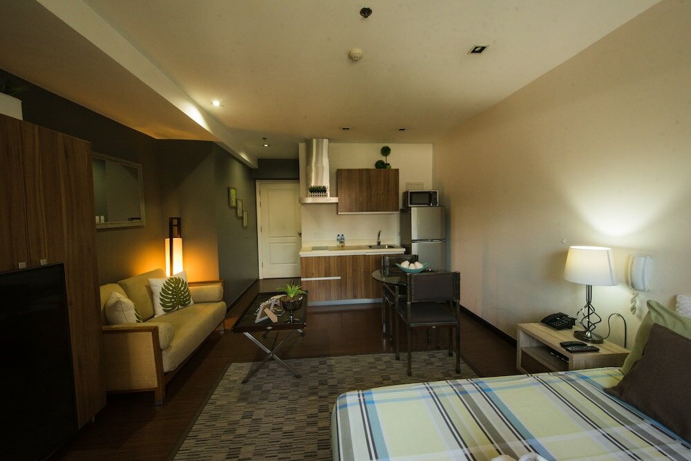 Фото Seven Doors in Gramercy Makati