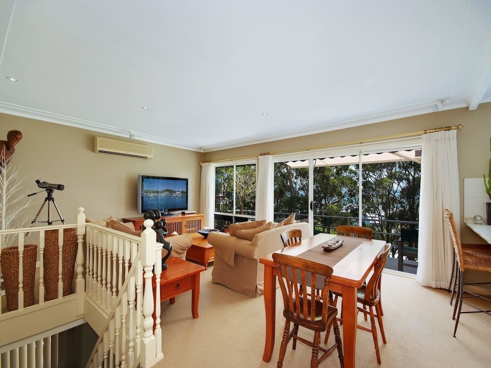 Фото The Bay Escape at Nelson Bay