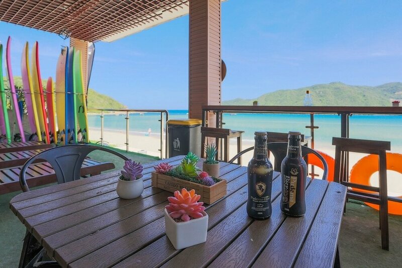 Гостиница Sanya Beach Yard Apartment Wuzhizhou в Санье
