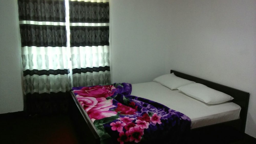 Фото East Mount Villa