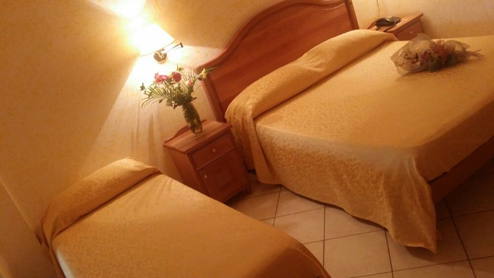 Фото Hotel Mistef