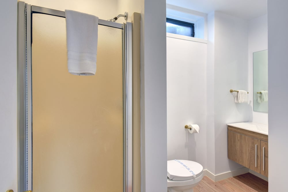 Фото Hotel Le Petit Lac