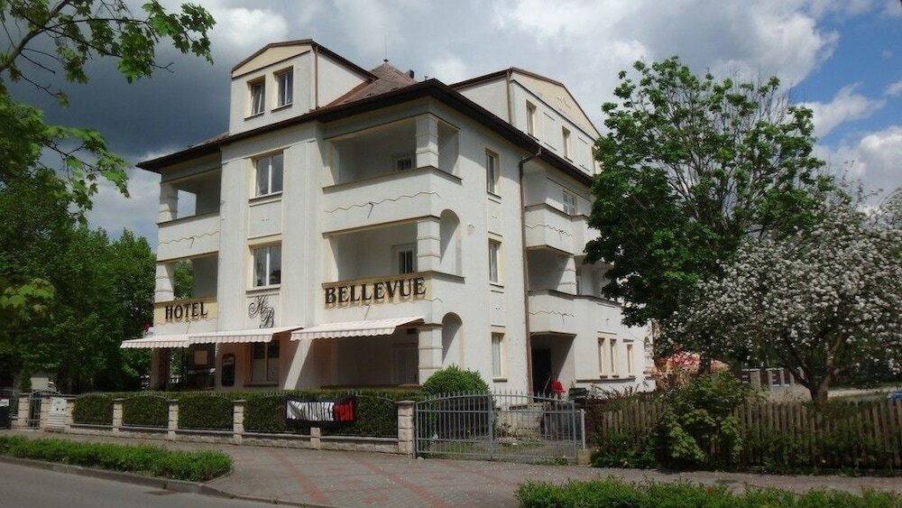 Фото Hotel Bellevue