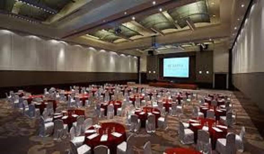 Фото Diamondsuite At Times Square Kl