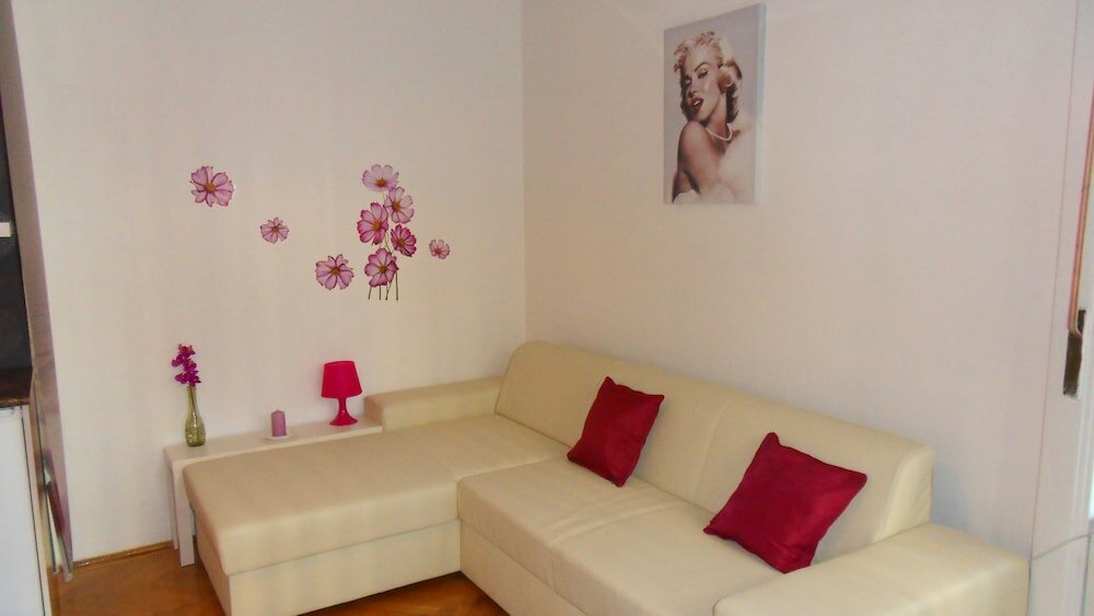 Фото Studio 4u Apartment