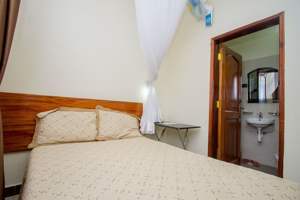 Фото Kanfi Hotel