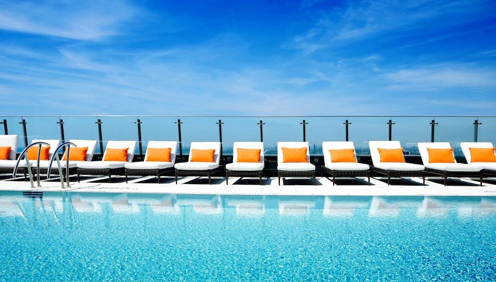 Фото Hotel X Toronto by Library Hotel Collection