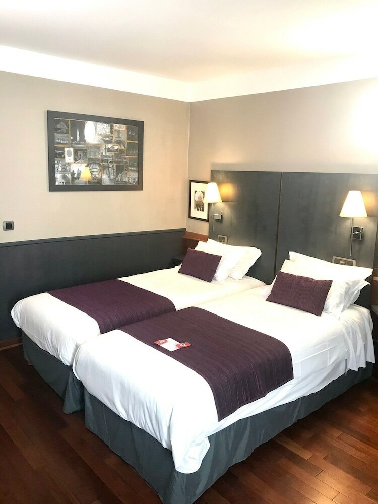 Фото Hotel George Sand Opéra Paris