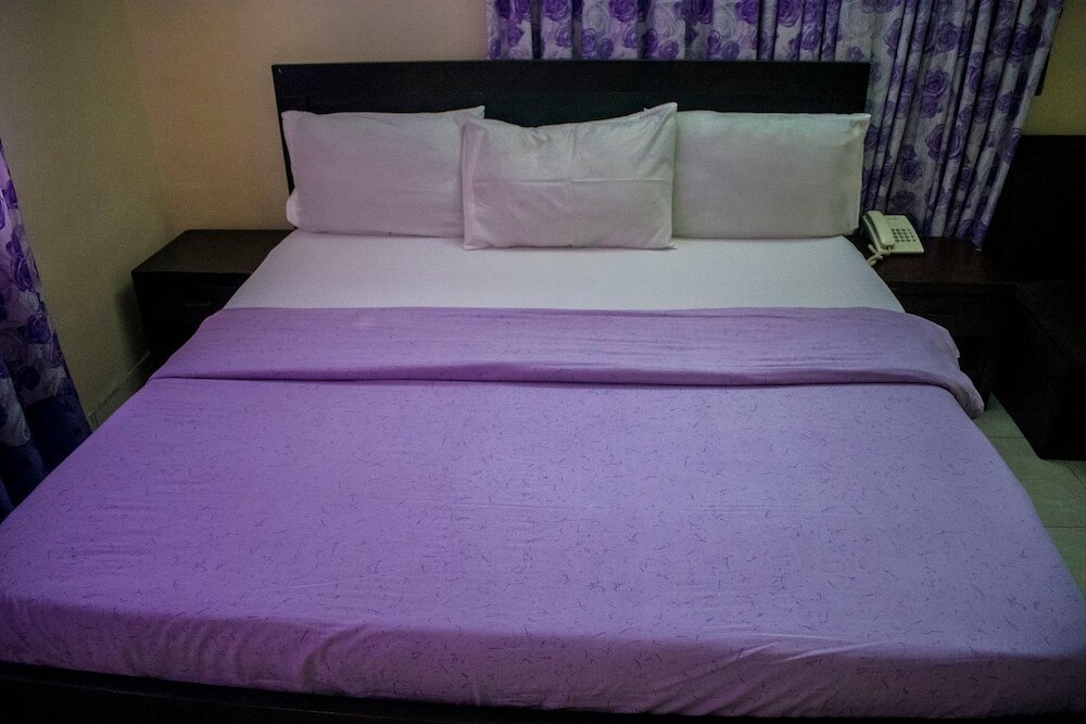 Фото Peerage Retreat and Resort