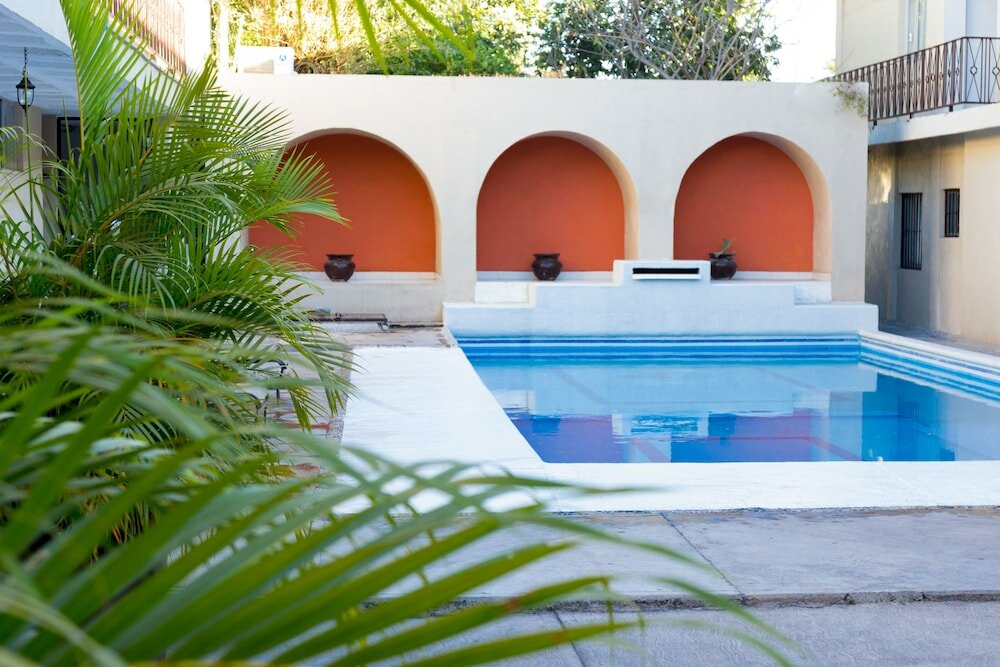 Фото Hotel Zirahuen