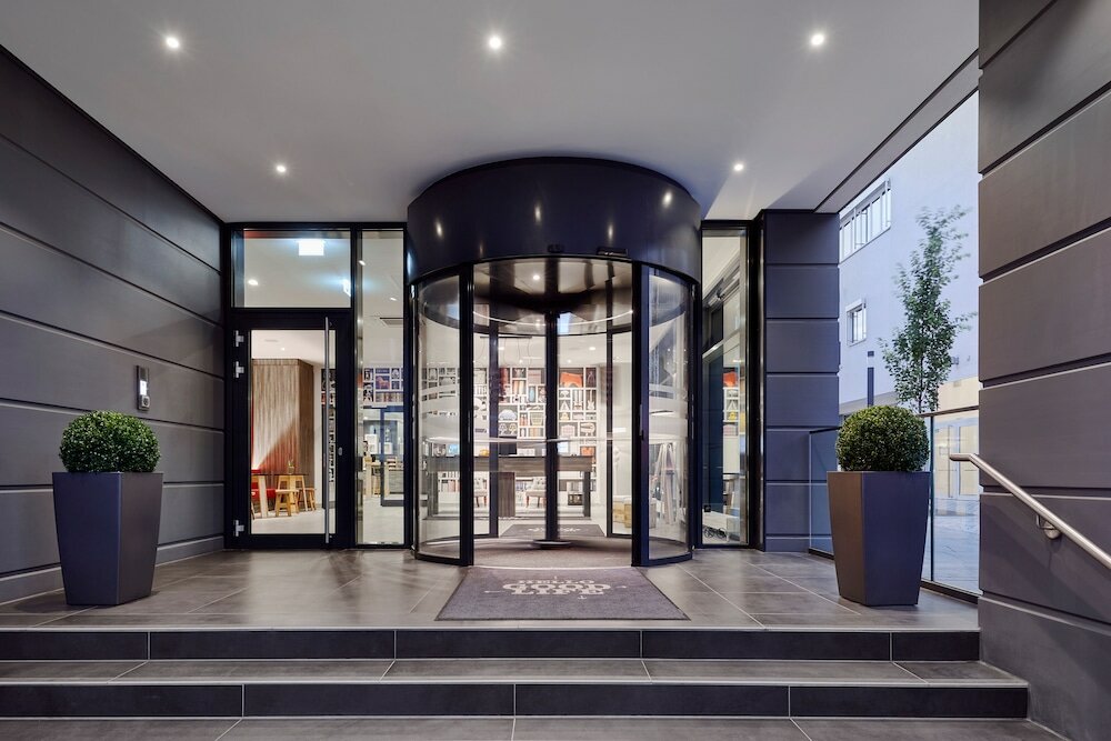 Фото Légère Express Bielefeld