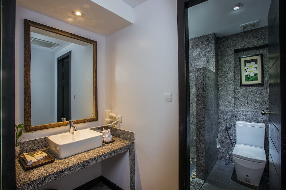 Фото The Grand Cyclo Boutique Suite & SPA