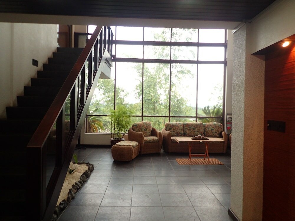 Фото Cliffside View Hotel