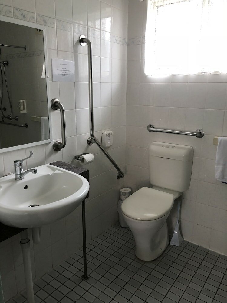 Фото The Crossing Motel