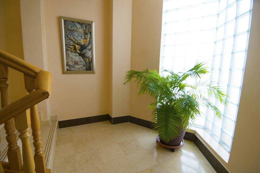 Фото Naguru Viewpointe Apartments