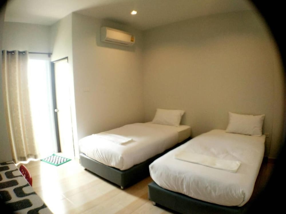 Фото R. M. Mansion Surin