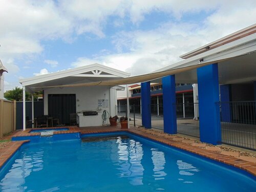 Гостиница Отель Rockhampton Court Motor Inn в Рокгемптоне