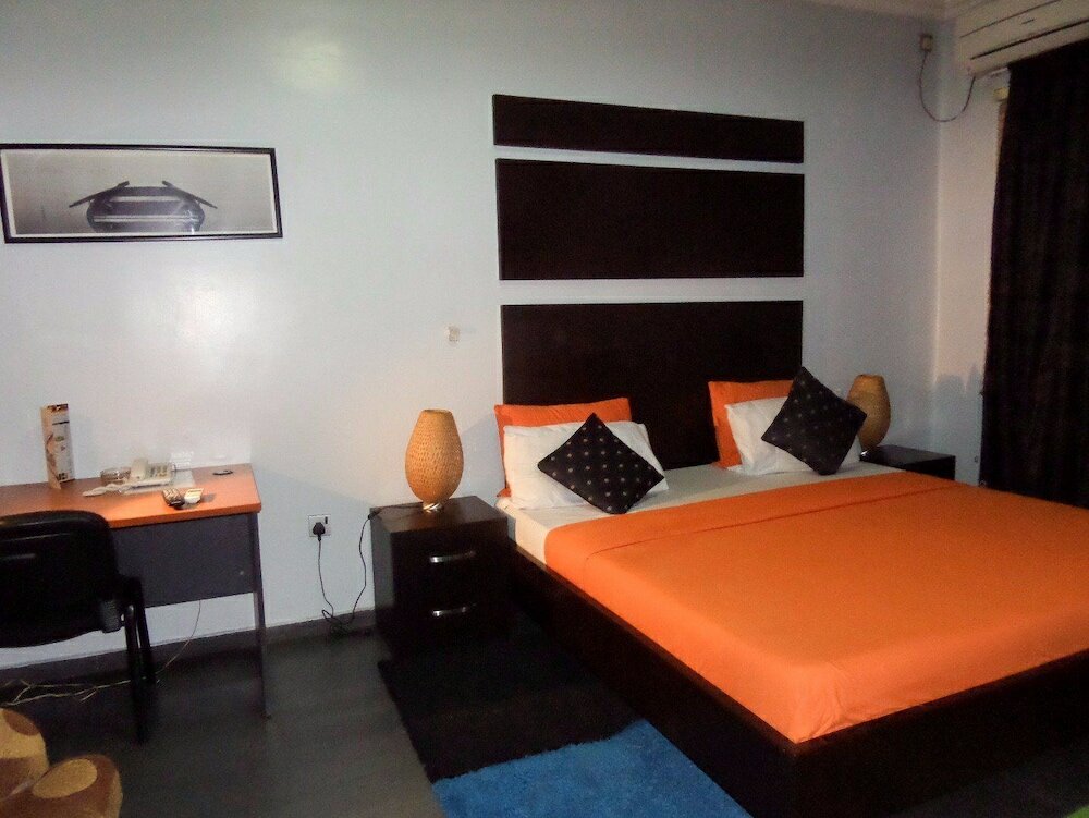 Фото Precinct Comfort Services, Yaba