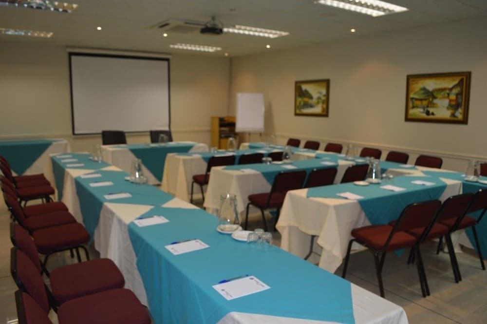 Фото Desert Sands Motel