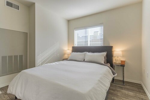 Гостиница Domicile Suites at Elliott Bayview в Сиэтле