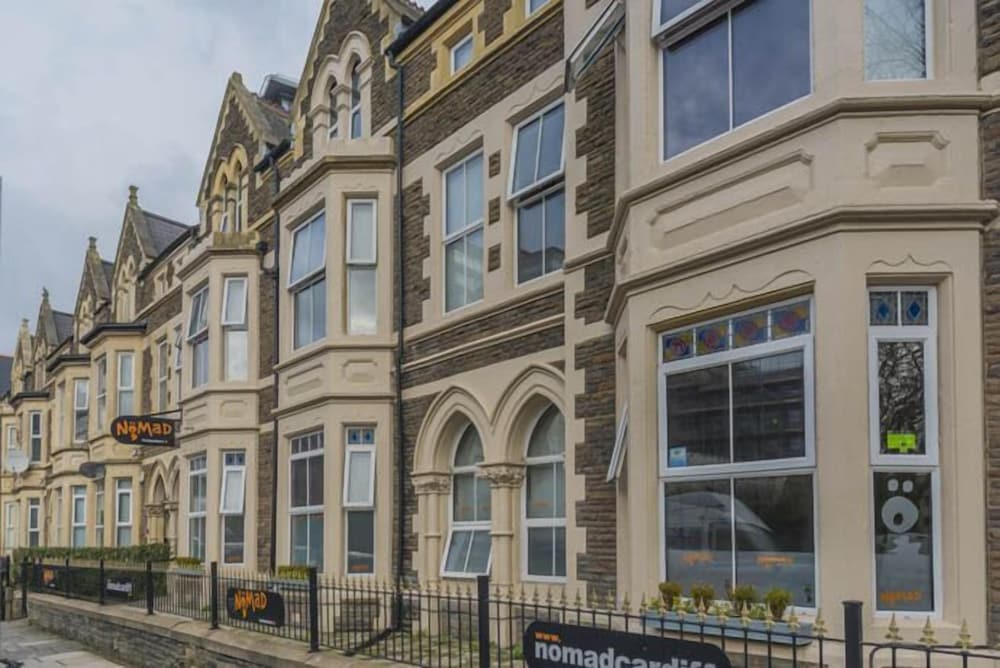 Фото Nomad Backpackers