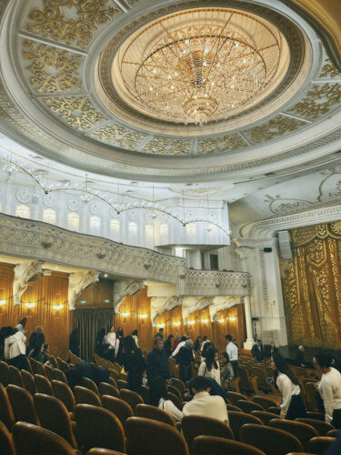 Шұлықтағы әйелді байлап, трахает