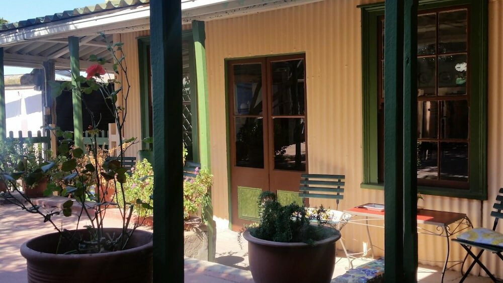 Фото Bedrock Lodge