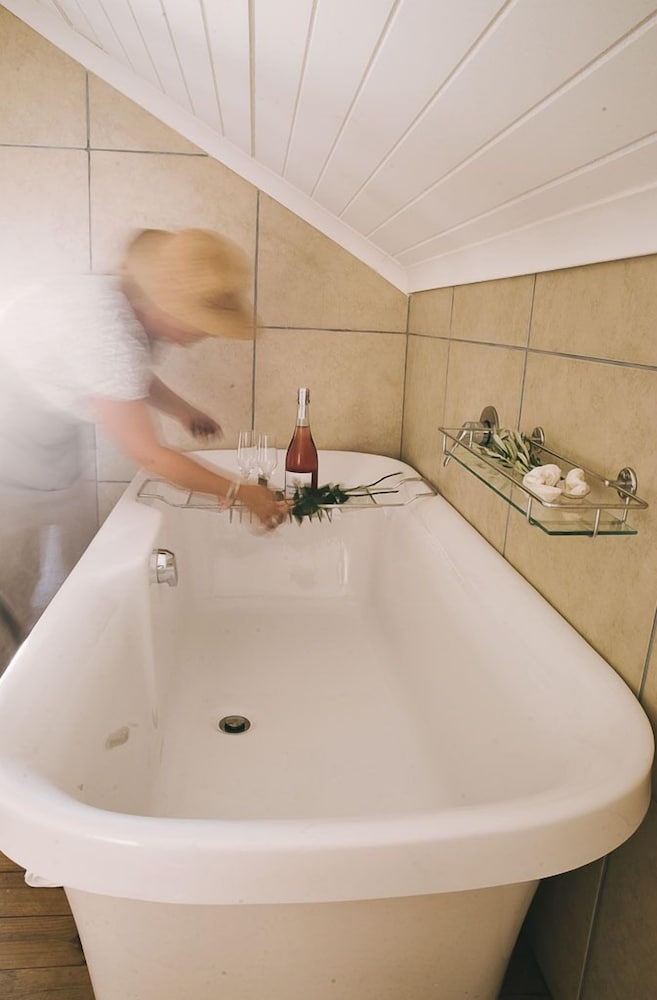 Фото Shiraz Estate Villa & Studios