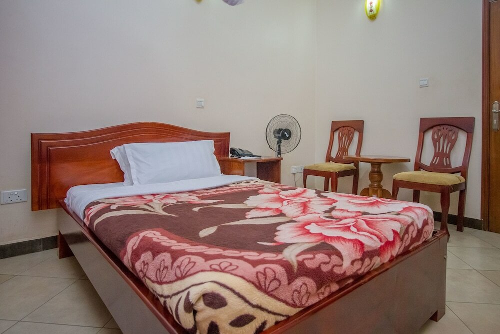 Фото Jevine Hotel