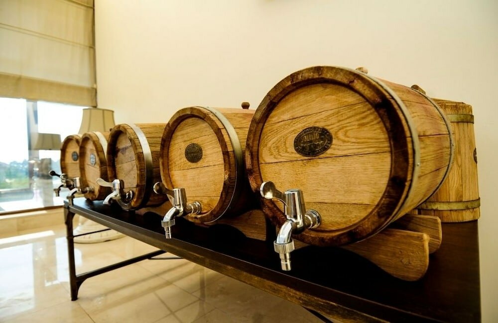 Фото Ambassadori Hotel