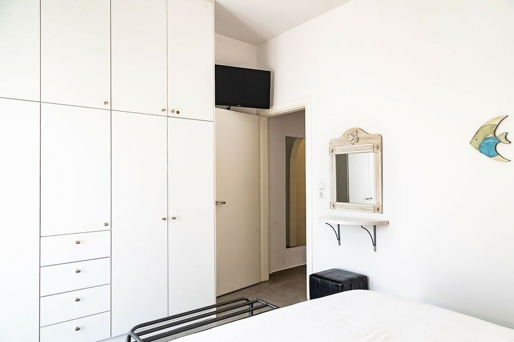 Фото Anna's and Argy's Apartments