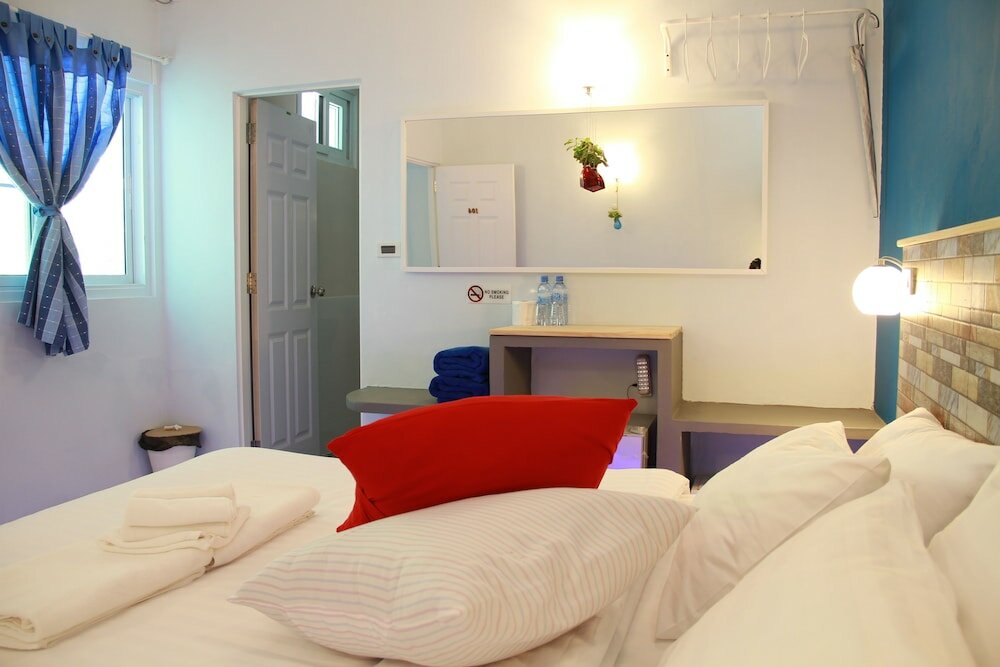 Фото SeaLaVie Inn