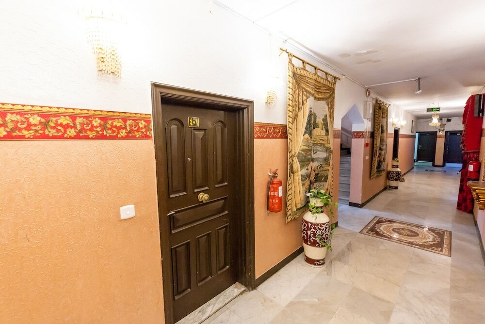 Фото Al Eairy Furnished Apartments Jeddah 2