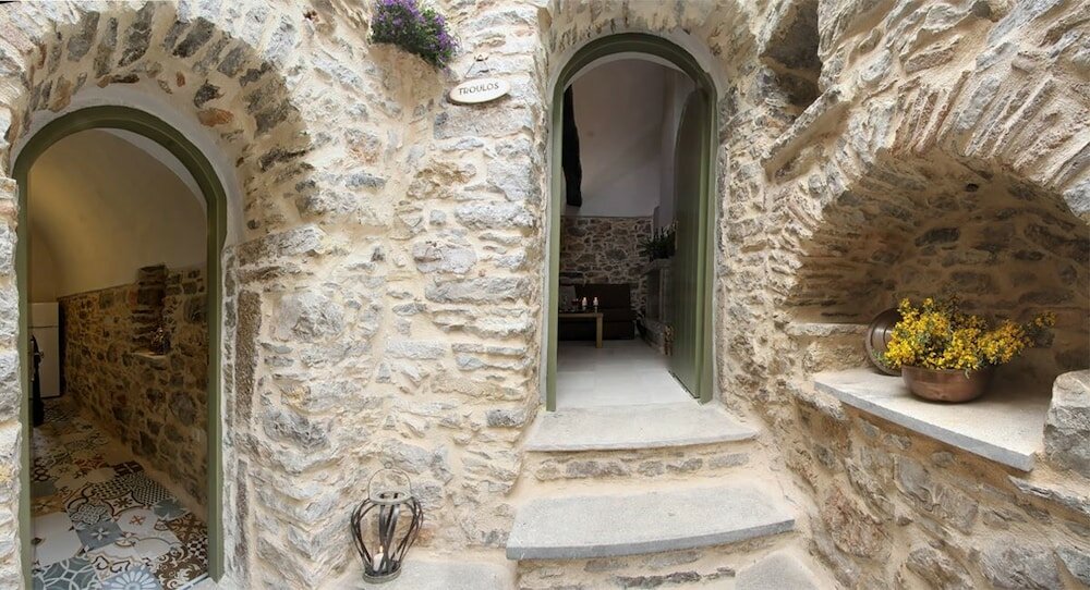 Фото Mesta Mastic