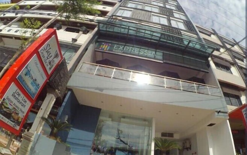 Фото Expressia Hotel Makassar