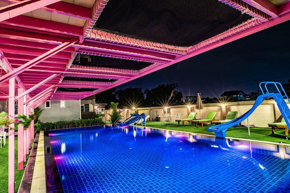 Фото Gold Airport Suites