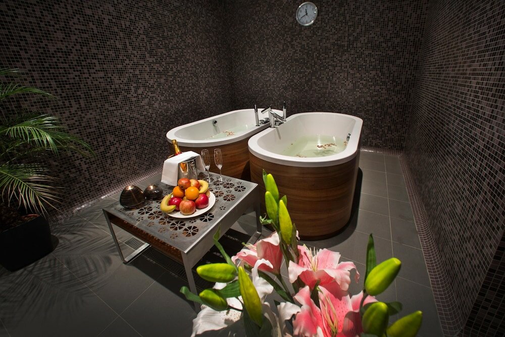 Фото Hotel Rajska Zahrada