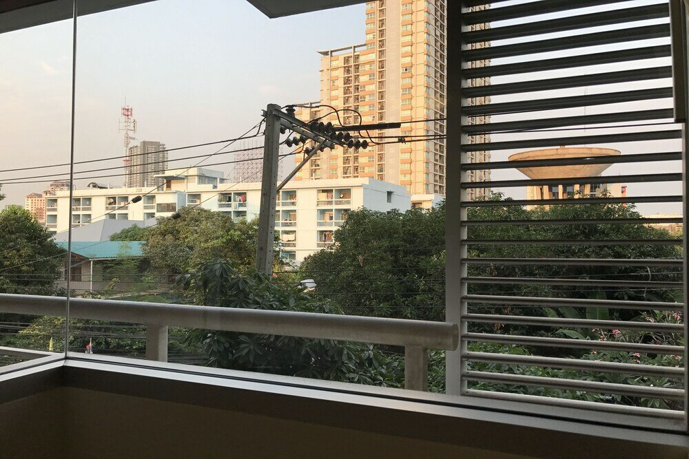 Фото The Link Onnut by May