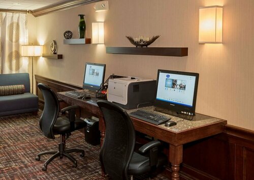 Гостиница Hampton Inn & Suites Cleveland-Beachwood в Бичвуде