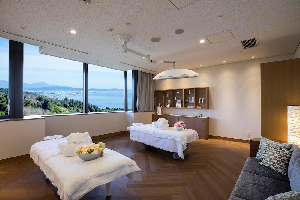 Фото Hilton Odawara Resort & SPA