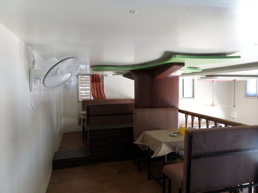 Фото Hotel Laxmi Lodging