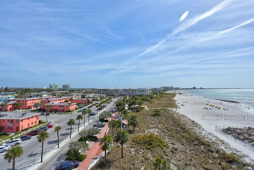 Гостиница Gulf Winds Beach Resort