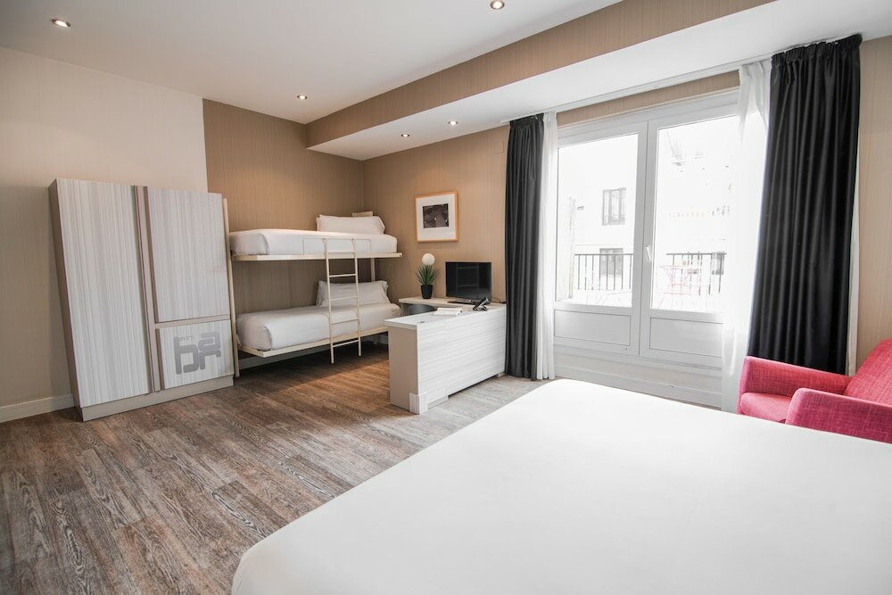 Фото Petit Palace Puerta del Sol