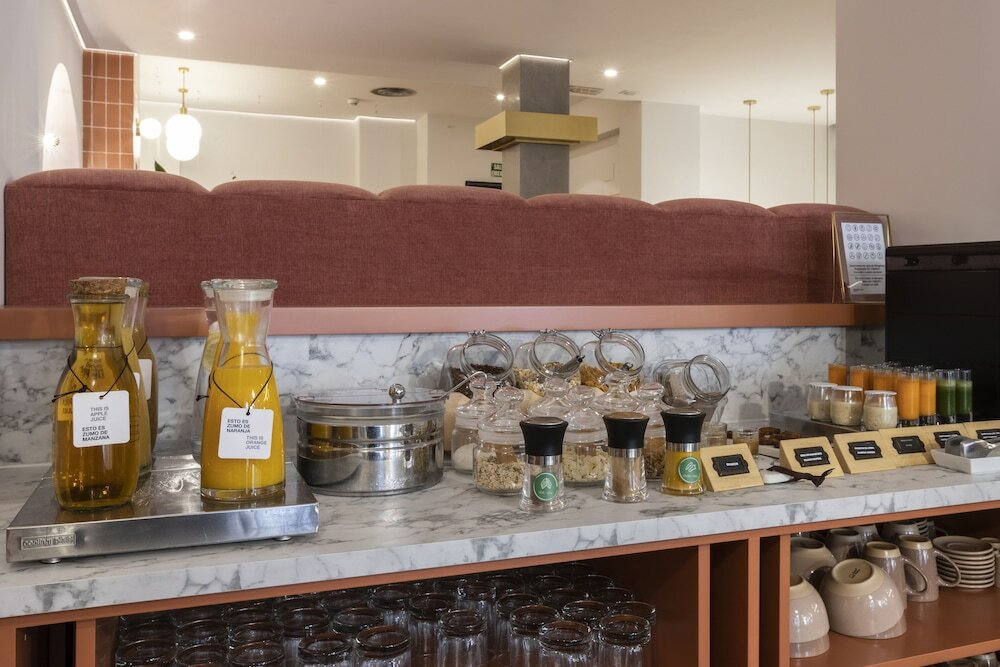 Фото Petit Palace Puerta del Sol