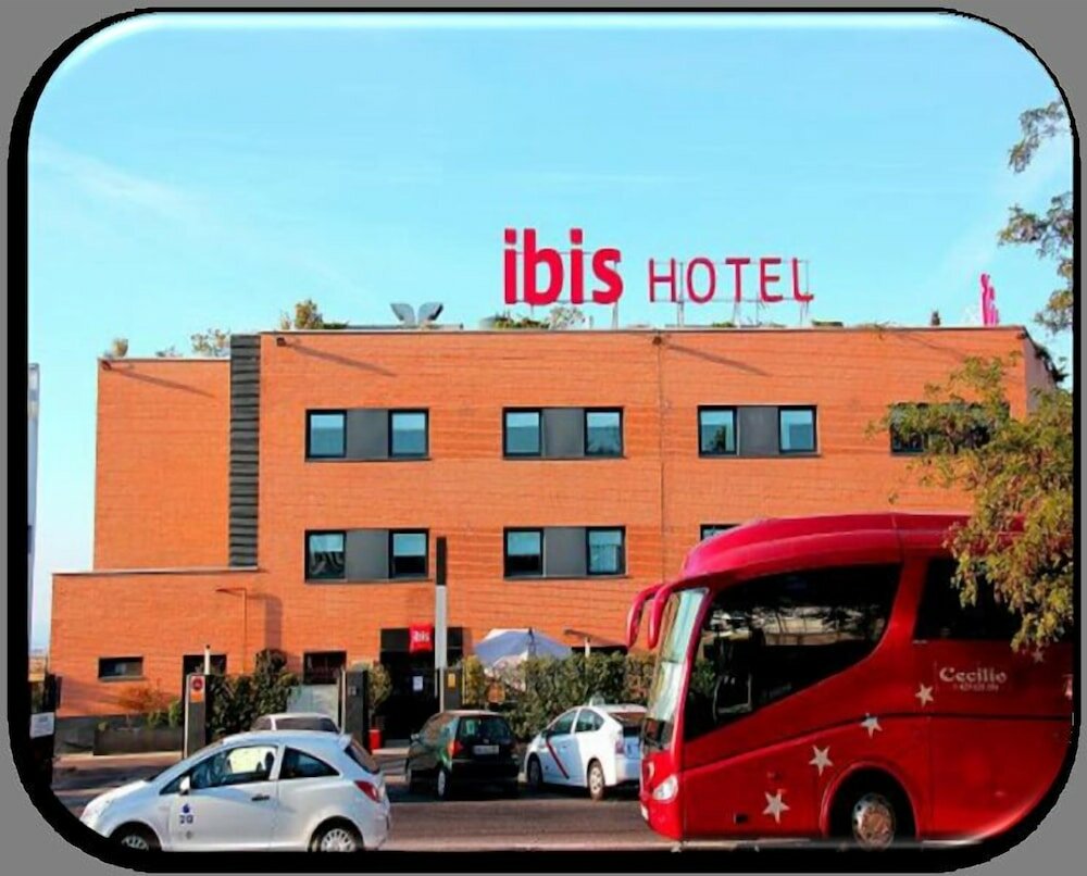 Фото Ibis Madrid Alcorcon Tresaguas