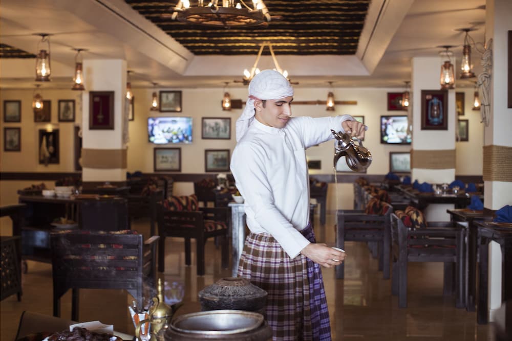 Фото The Palms Beach Hotel And SPA