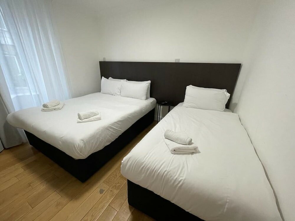 Фото The London Pembury Hotel